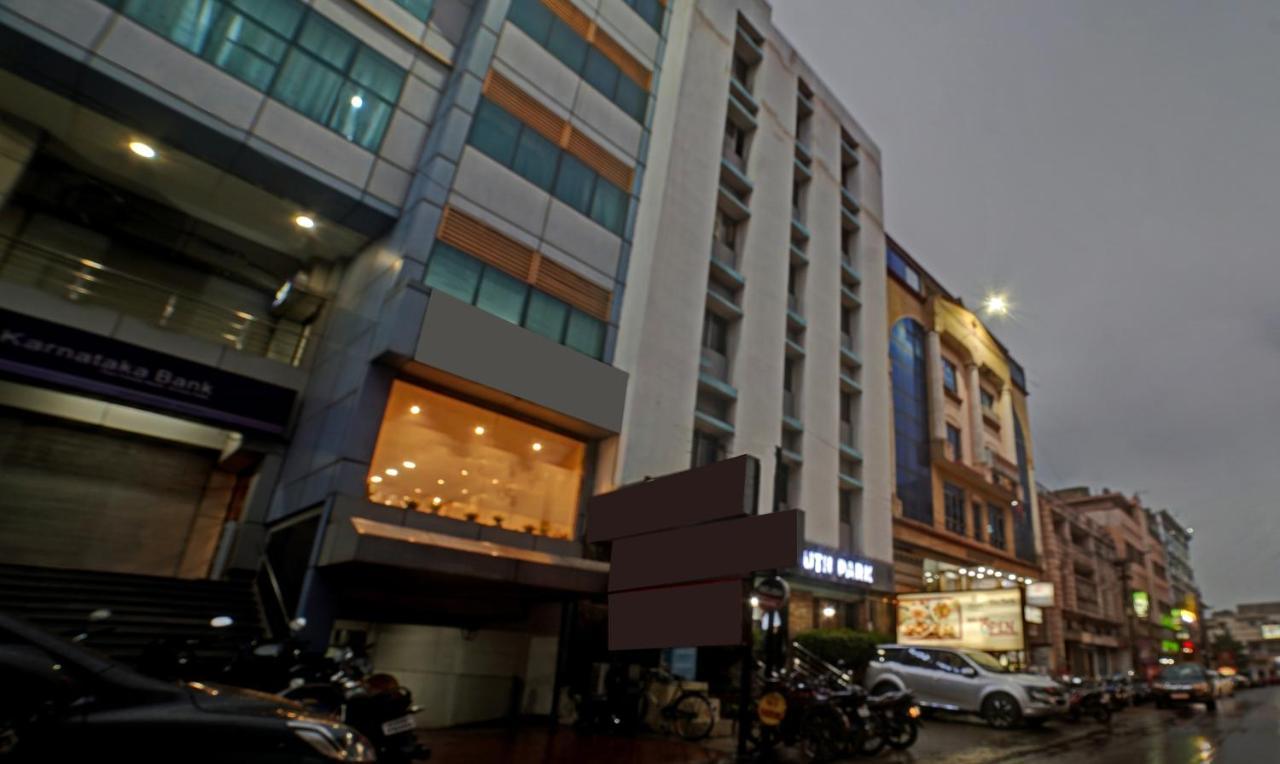 Hotel South Park Jamshedpur Exteriör bild